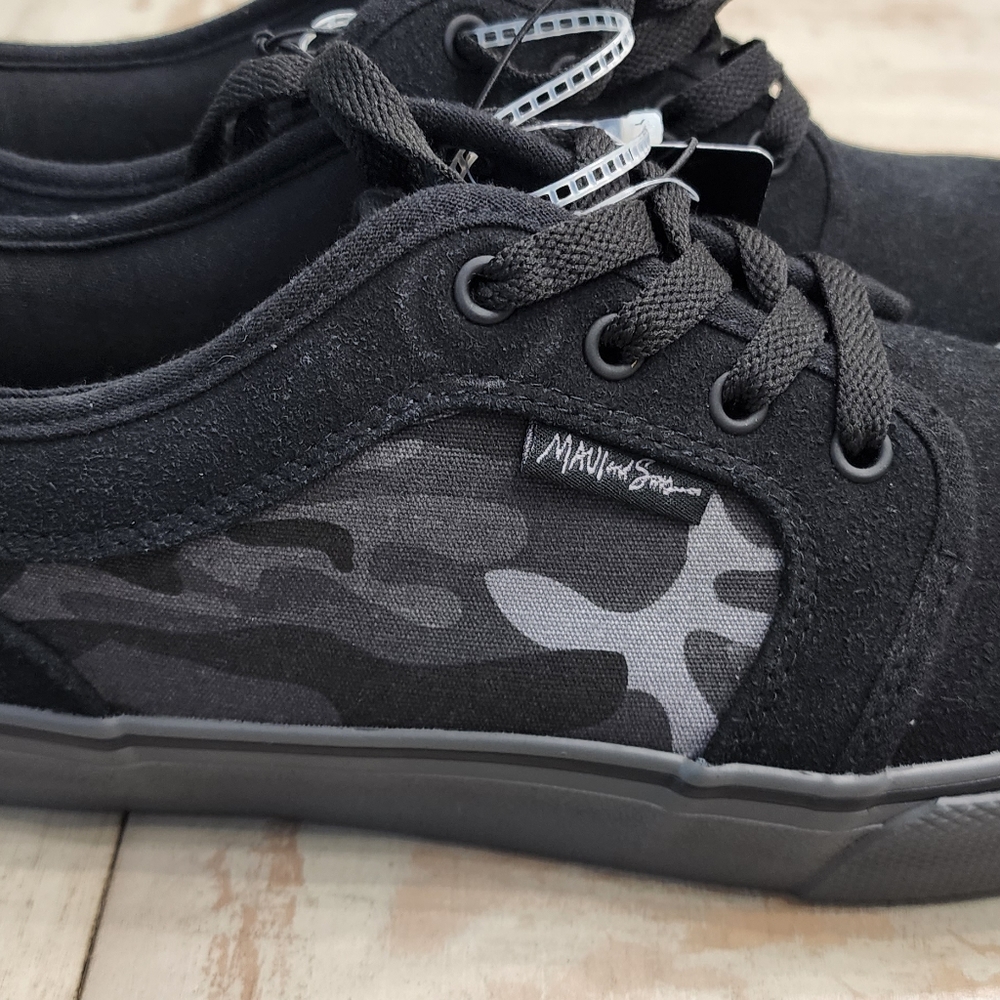 Black Camouflage Men’s Sneakers - Casual Lace-Up